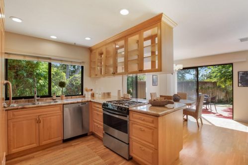 286 La Cumbre Rd, Santa Barbara, CA 93110-1507