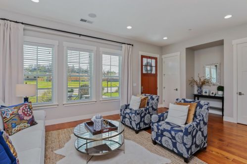 10817 Goldsborough Cir, Valley Home CA 95361-7649 exterior