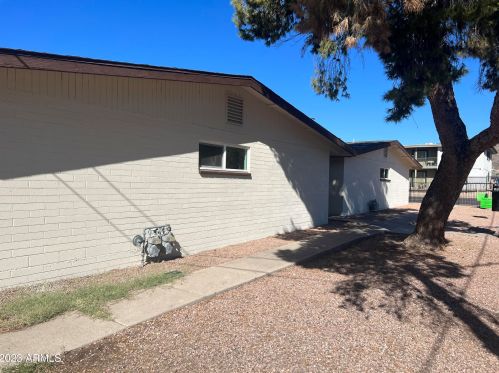 9644 11 Ave, Phoenix AZ 85021-8021 exterior