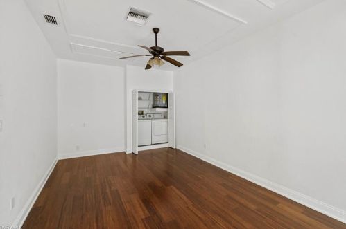 2291 Oakes Blvd, Naples FL  34119-1371 exterior