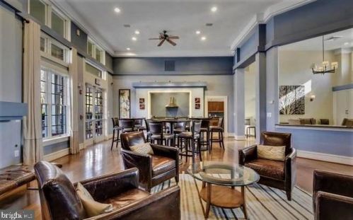 12146 Chancery Sta Cir, Herndon VA 20190-5801 exterior