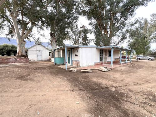 19640 Grand Ave, Lake Elsinore, CA 92530-6452