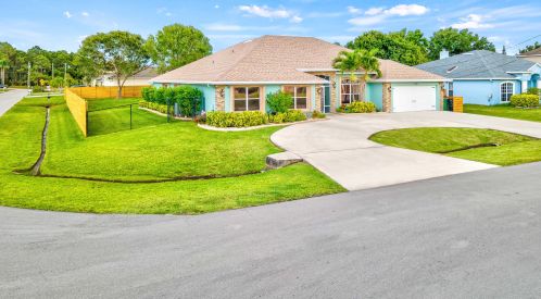 5420 Dunn Rd, Fort Pierce, FL 34983-5320