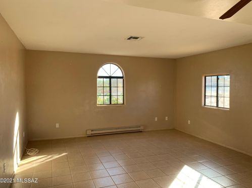 74 Dorothy Ave, Mescal, AZ 85602-7708