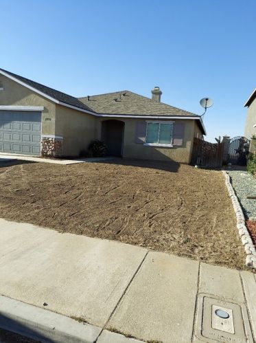 11950 Chetwood St, Victorville, CA 92392-1275