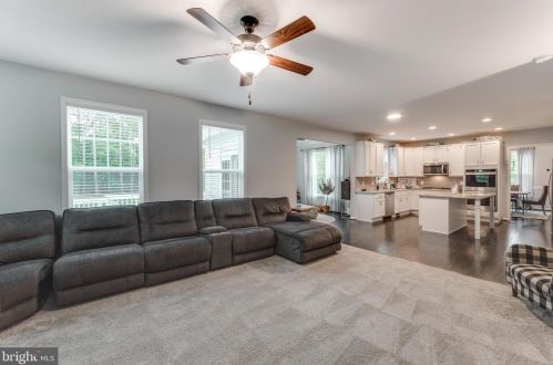 181 Empress Alexandra Pl, Fredericksburg VA  22406-4085 exterior