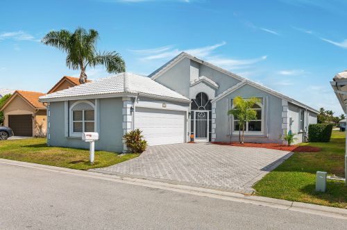7727 Great Glen Cir, Delray Beach, FL 33446-3604