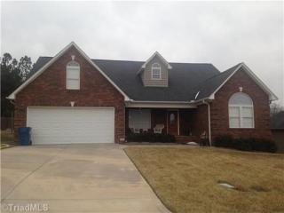 1033 Bradford Ln, High Point, NC 27263-3099