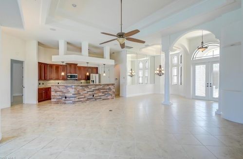 5240 20 Ave, Cape Coral FL  33990-4815 exterior