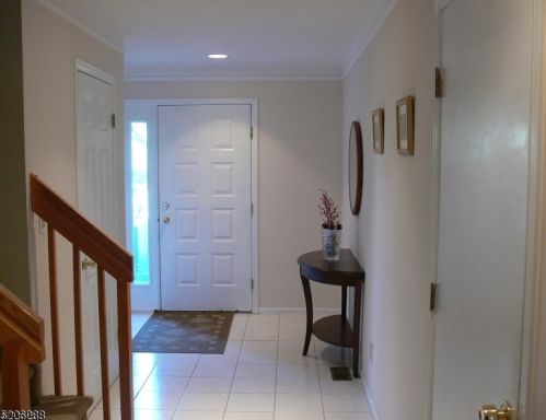 1302 Park Pl, Springfield NJ  07081-3550 exterior