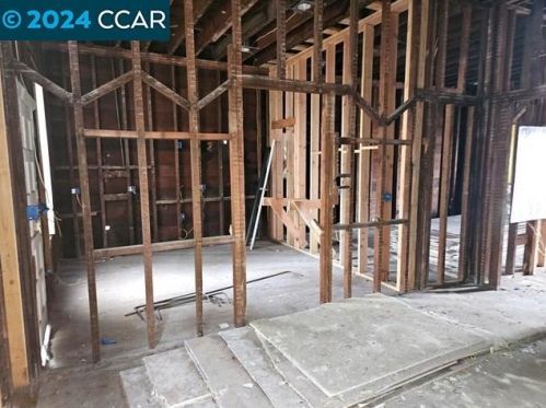 1514 9th St, Oakland CA  94607-1910 exterior