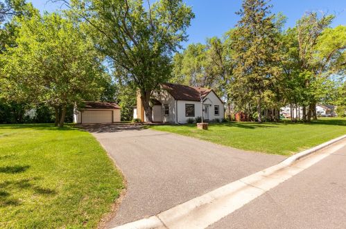 6425 Cloverdale Ave, Minneapolis, MN 55428-3533