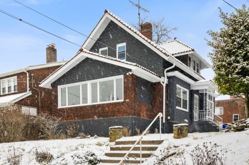 5541 Phillips Ave, Pittsburgh, PA 15217-1906