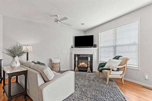 106 Cumberland Chase Blvd, Pataskala, OH 43062-7871