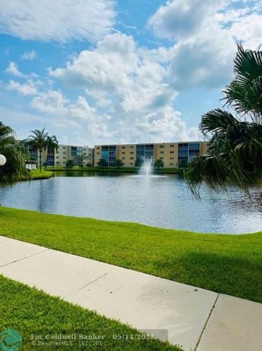 1025 4th Ave, Dania Beach FL  33004-5255 exterior