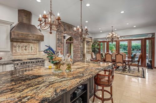 5909 Solcito Ln, Scottsdale AZ 85250-5514 exterior