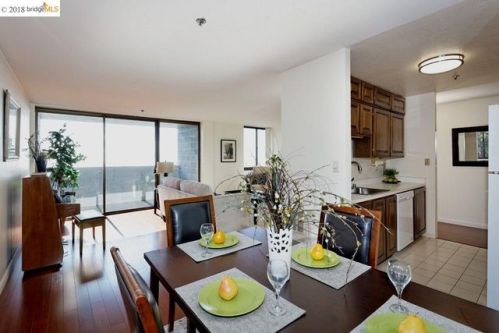 555 Pierce St, Berkeley CA 94706-1044 exterior