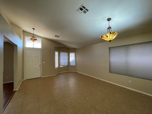 2302 Edna Ave, Phoenix AZ  85022-2960 exterior