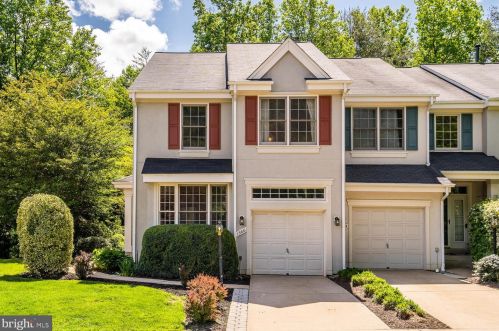 1366 Park Garden Ln, Herndon, VA 20194-1999
