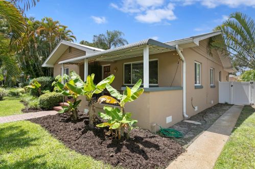 451 25th Ave, Saint Petersburg, FL 33704-2821