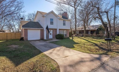 305 Hitt St, Seagoville, TX 75159-3661