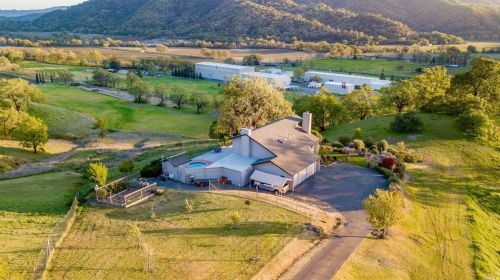 858 Sanel Dr, Ukiah CA  95482-9604 exterior