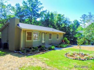 24 Graceland Pl, Oak Park, NC 28704-9551