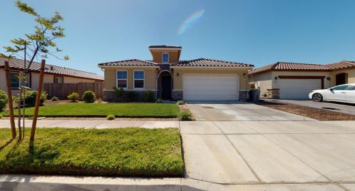 2479 Mountainside Dr, Los Banos CA  93635-8825 exterior