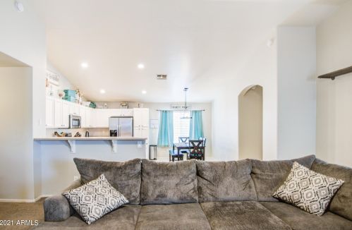 4057 Summer Ct, Gilbert AZ  85297-6602 exterior