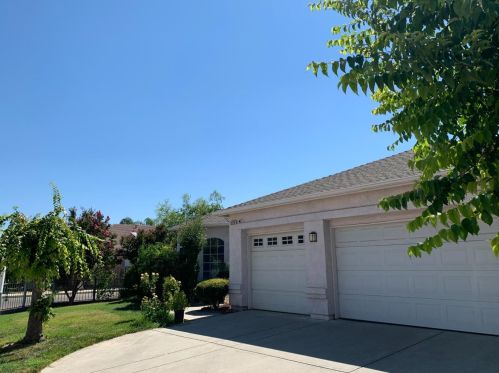 5725 Florence Ave, Fresno, CA 93727-6493