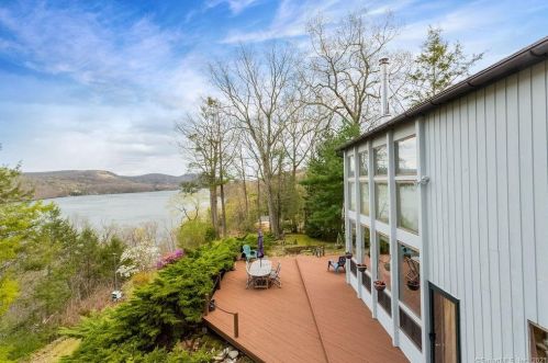 25 Cedar Ln, Sherman, CT 06784-1540