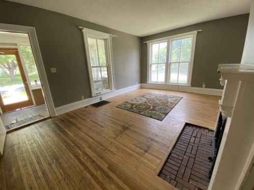 318 6th St, Waterford MN  55057-2554 exterior