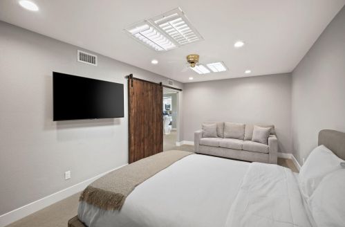 42 Durango Cir, Rancho Mirage CA  92270-4839 exterior