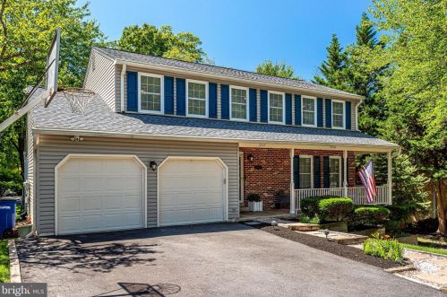 1207 Grant St, Herndon, VA 20170-3261