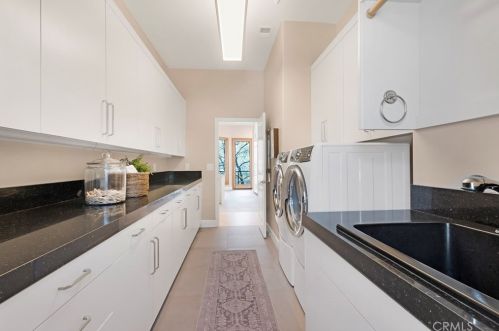 3383 Canyon Oaks Ter, Chico CA  95928-4029 exterior