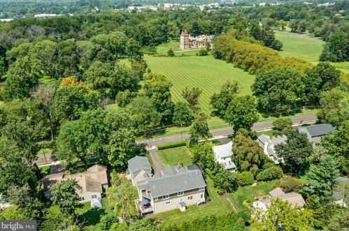 500 Court St, Gardenville PA  18901-4422 exterior