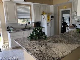 7694 Hernando Ct, Naples FL  34114-2644 exterior