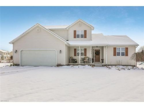 4965 Signature Cir, Youngstown, OH 44515-3871