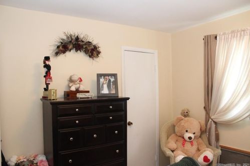 146 Howard Ave, Ansonia CT  06401-1745 exterior