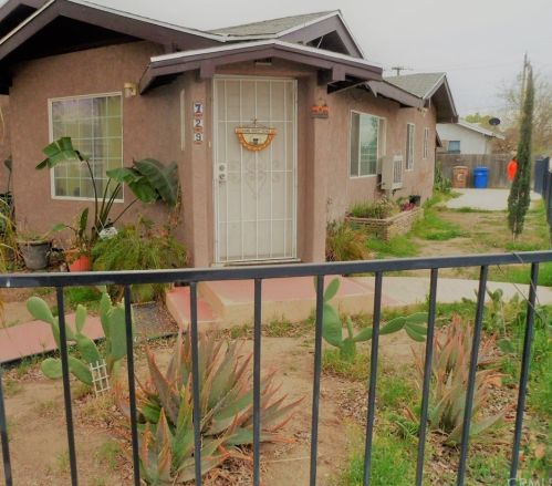 729 28th St, Bakersfield CA  93301-2560 exterior