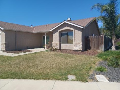 1220 Geranium Ln, Newman, CA 95360-1842