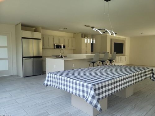 260 17th St, Naples FL  34117-3310 exterior