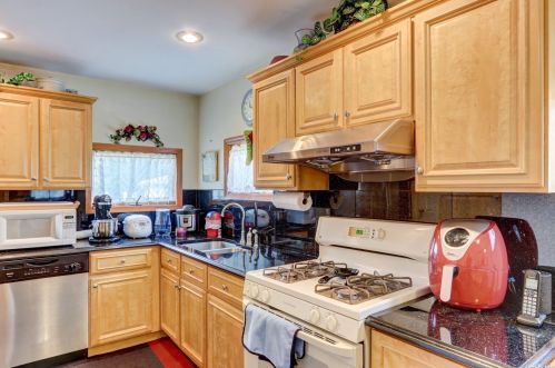 90 Mckee St, Floral Park NY  11001-1618 exterior