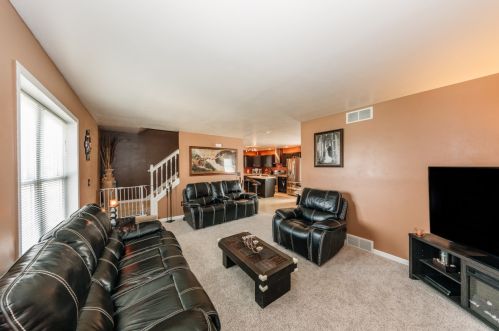 1304 Niagara St, Waukesha, WI 53186-3950