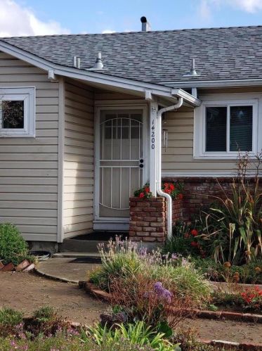 14200 Buckner Dr, San Jose, CA 95127-3200