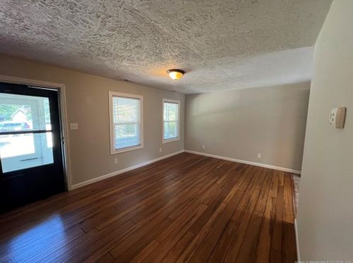 5978 Lakeway Dr, Fayetteville NC  28304-5664 exterior