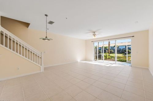 15894 Marcello Cir, Naples, FL 34110-2832