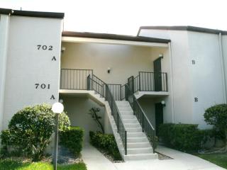 702 Wingfoot Dr, Jupiter, FL 33458-8607