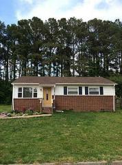 3716 Bosun Dr, Chesapeake, VA 23321-3312