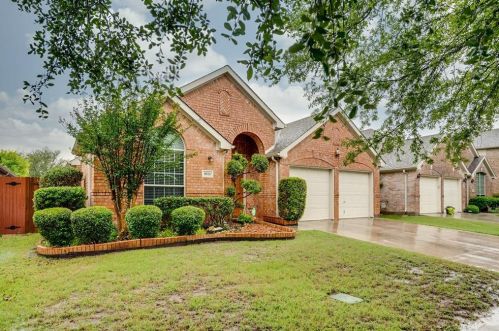 8028 Pretoria Pl, Fort Worth, TX 76123-1831